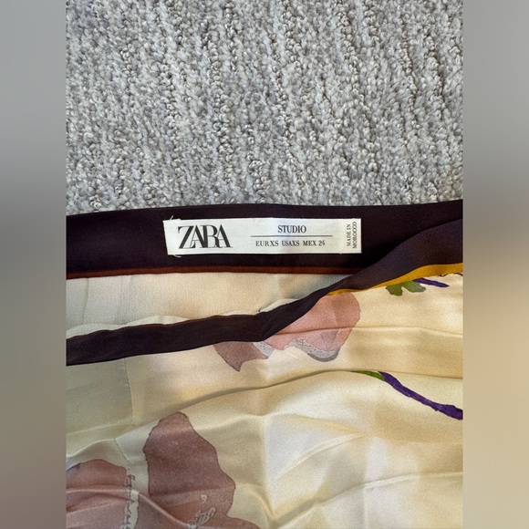 Zara Studio Printed Silk Skirt Limited Edition - Picture 5 of 6